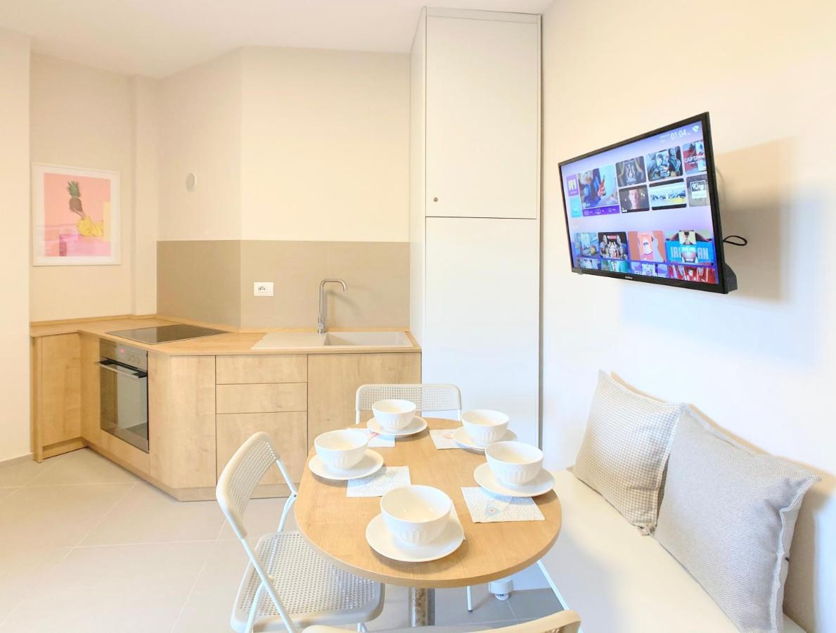 13 Eur For Monthly Stay - Home By The Sea - Hbs Golem  Εξωτερικό φωτογραφία